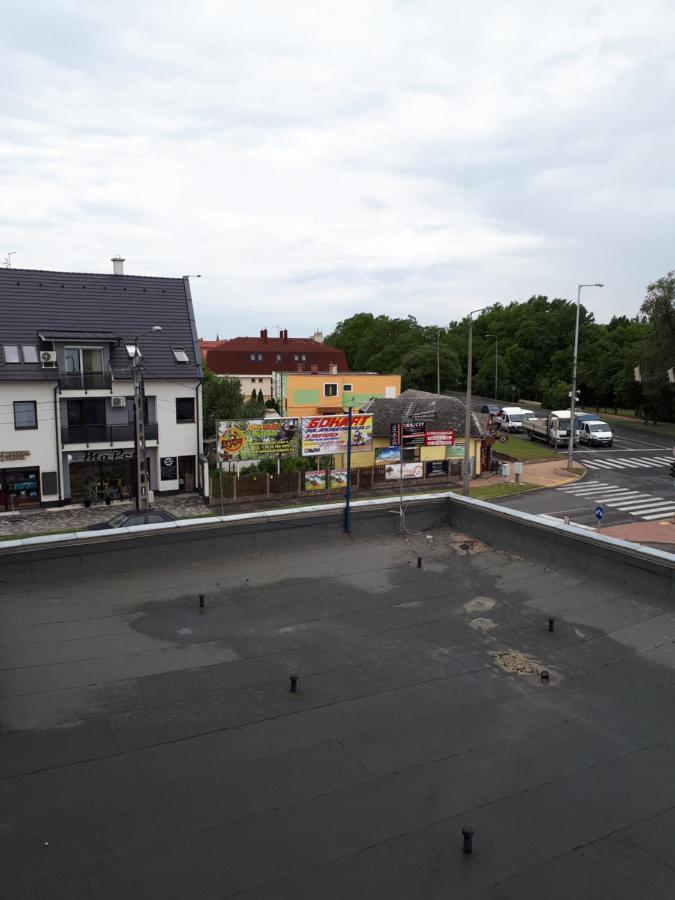 Zoeld Beka Hoforras Apartman Hajduszoboszlo Bagian luar foto